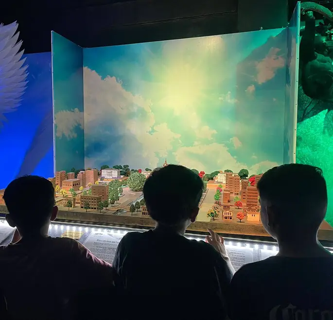 Visita de exposición creación de la humanidad del Museo Vida y Obra de Jesucristo